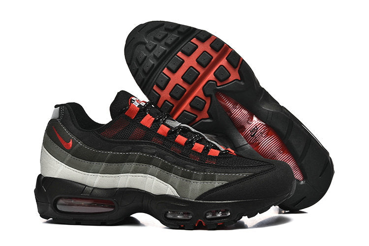 Les baskets Nike Air Max 95 sont synonymes de style emblématique et de confort absolu. Leur design distinctif. Pas cher. Le moins cher.