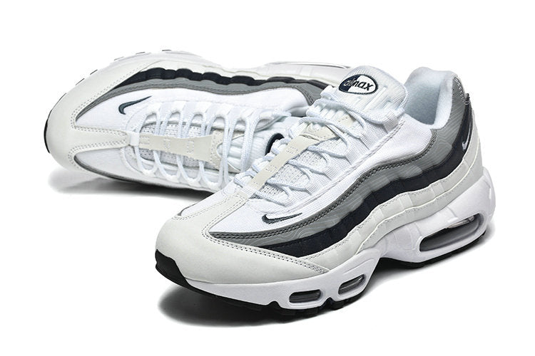 Les baskets Nike Air Max 95 sont synonymes de style emblématique et de confort absolu. Leur design distinctif. Pas cher. Le moins cher.