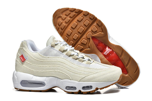 Les baskets Nike Air Max 95 sont synonymes de style emblématique et de confort absolu. Leur design distinctif. Pas cher. Le moins cher.
