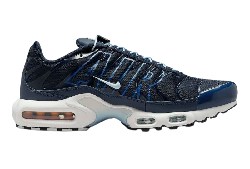 Les Baskets Nike Air Max Tn incarnent un style emblématique et une performance supérieure.
Par ailleurs, leur design distinctif et leur utilisation de matériaux de haute qualité en font un choix incontournable.