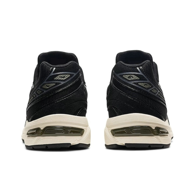 Les baskets Asics offrent une combinaison parfaite de style et de performance. Leur design élégant et leurs technologies de pointe les rendent idéales pour les couleur.