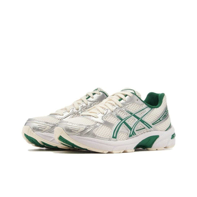 Les baskets Asics offrent une combinaison parfaite de style et de performance. Leur design élégant et leurs technologies de pointe les rendent idéales pour les couleur.