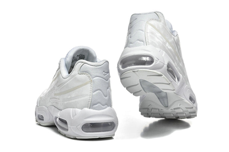 Les baskets Nike Air Max 95 sont synonymes de style emblématique et de confort absolu. Leur design distinctif. Pas cher. Le moins cher.