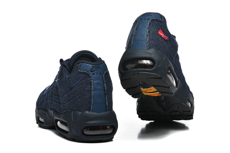 Les baskets Nike Air Max 95 sont synonymes de style emblématique et de confort absolu. Leur design distinctif. Pas cher. Le moins cher.