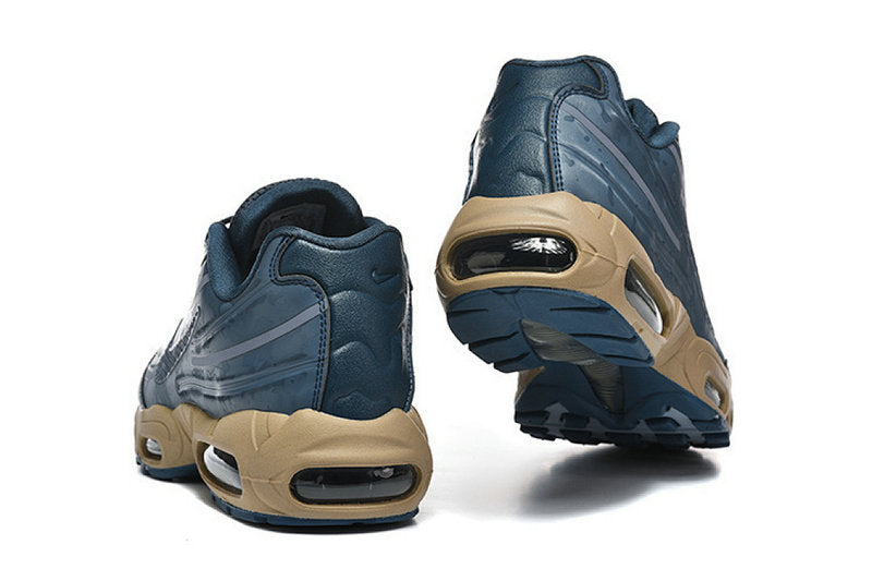 Les baskets Nike Air Max 95 sont synonymes de style emblématique et de confort absolu. Leur design distinctif. Pas cher. Le moins cher.