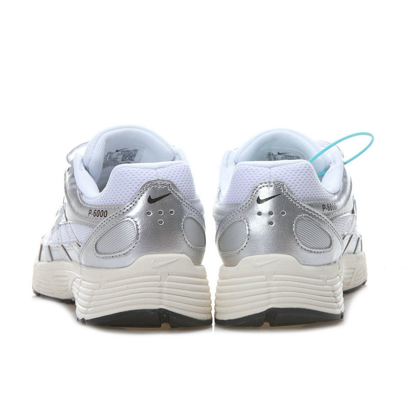 Les baskets Nike P-6000 allient un style rétro inspiré des années 2000 à une technologie moderne pour un look et un confort incomparables.