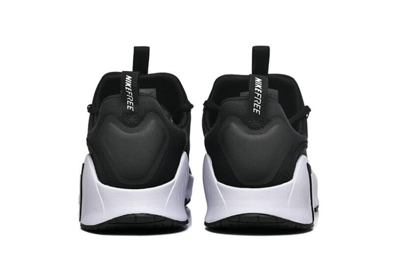 Découvrez les Baskets Nike Free Metcon 6, alliant puissance et flexibilité pour vos entraînements. Améliorez vos performances dès aujourd'hui!