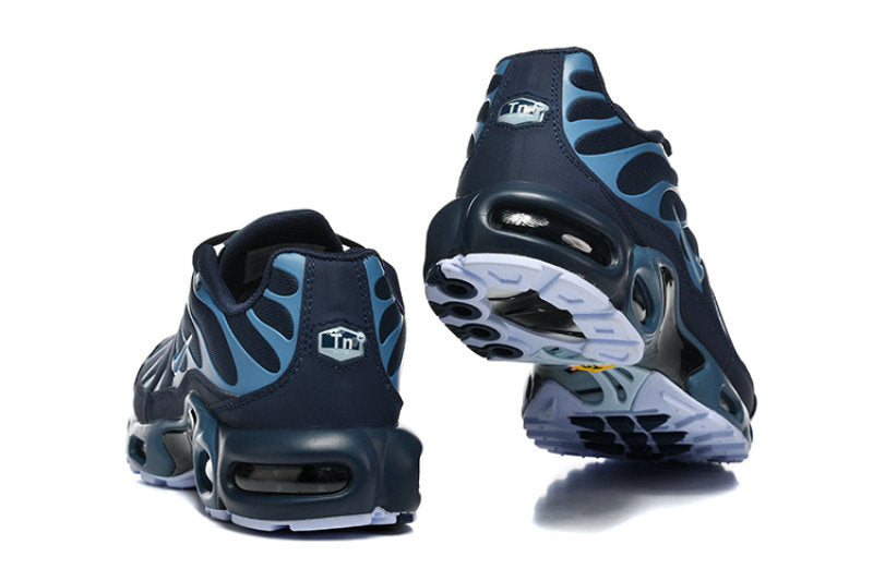 Les Baskets Nike Air Max Tn incarnent un style emblématique et une performance supérieure.
Par ailleurs, leur design distinctif et leur utilisation de matériaux de haute qualité en font un choix incontournable.