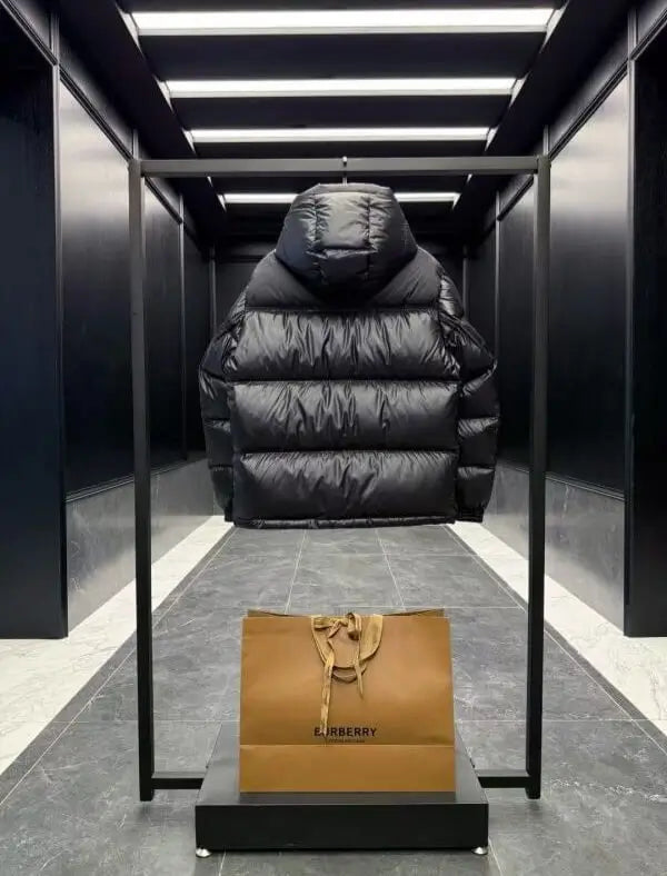 Les Doudoune Burberry l'élégance et la qualité, offrant expérience exceptionnelle. design raffiné matériaux de haute qualité.pas cher. Le moins cher.