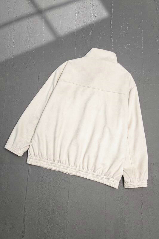 Découvrez la Veste Adidas Homme alliant style et performance. Conçue pour l'homme actif, elle vous offre confort et respirabilité. 🧥