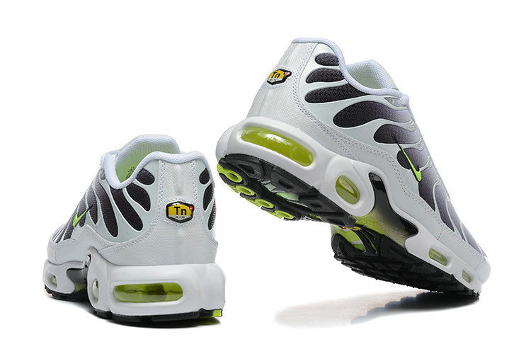 Les  Baskets Nike Air Max Tn incarnent un style emblématique et une performance supérieure. Pas cher. Le moin cher.