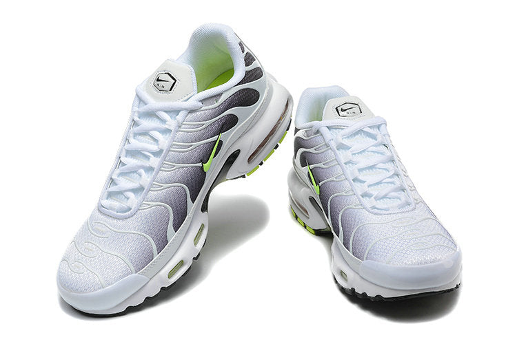 Les  Baskets Nike Air Max Tn incarnent un style emblématique et une performance supérieure. Pas cher. Le moin cher.