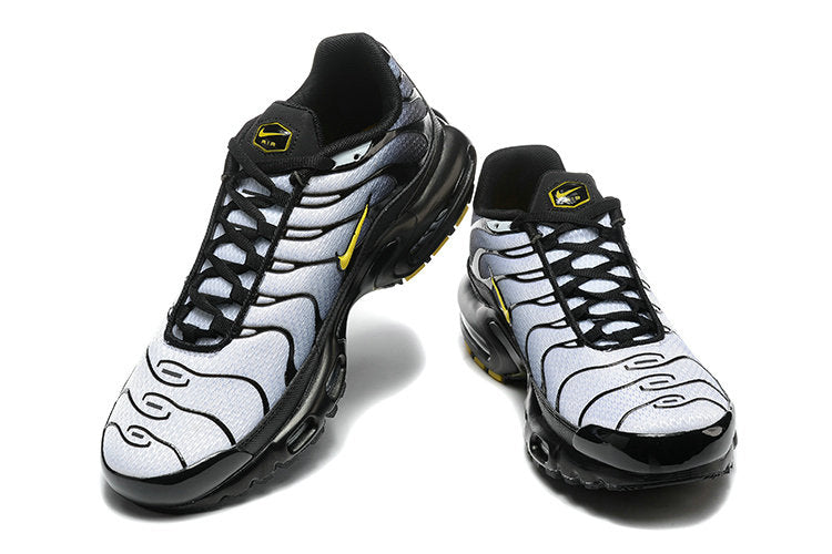 Les  Baskets Nike Air Max Tn incarnent un style emblématique et une performance supérieure. Pas cher. Le moin cher.