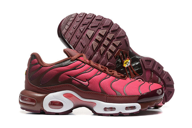 Les  Baskets Nike Air Max Tn incarnent un style emblématique et une performance supérieure. Pas cher. Le moin cher.