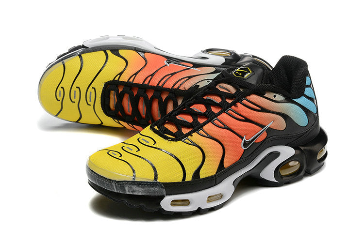 Les  Baskets Nike Air Max Tn incarnent un style emblématique et une performance supérieure. Pas cher. Le moin cher.
