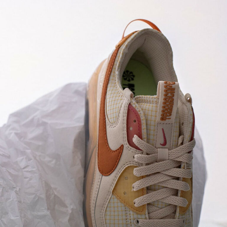 Les baskets Nike Air Max 90 Futura sont des pièces maîtresses de la mode.