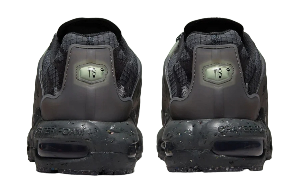 Les baskets Nike TN Air Max Terrascape Plus offrent un style polyvalent et une performance robuste.
design distinctif.pas cher. Le moins cher.