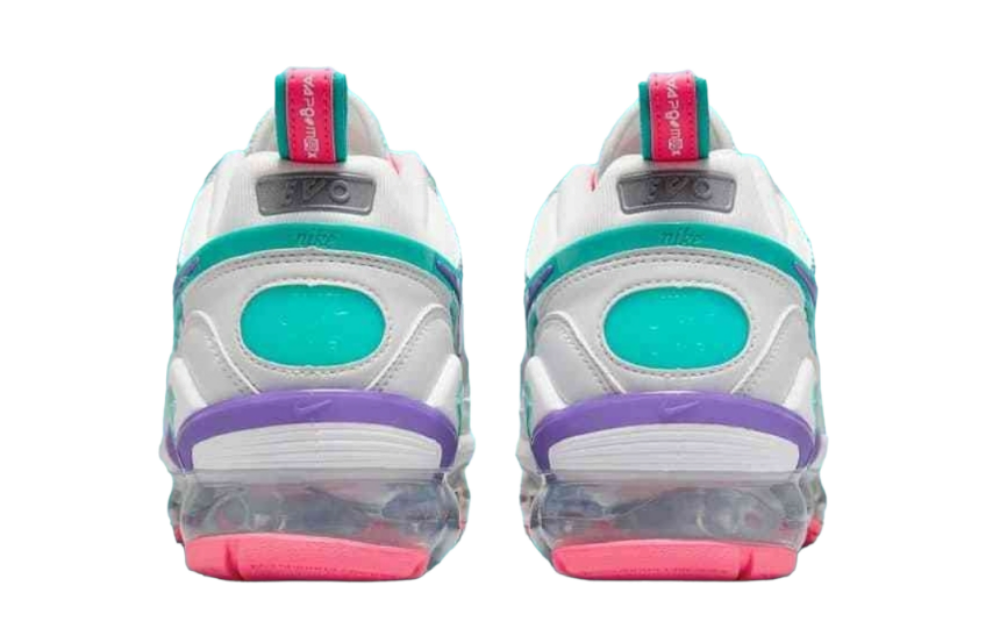 Les baskets Nike Air VaporMax 360 combinent un style rétro et  modernes. Leur design inspiré des années 2000 et leur. Pas cher.le moins Cher.