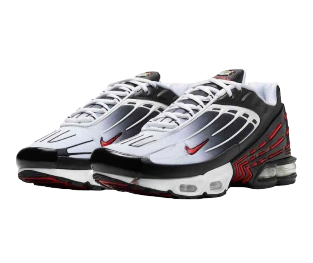 baskets Nike Air Max Plus 3 Black White Red