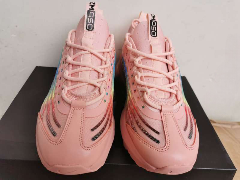 Résultats de l'évolution emblématique de la ligne Nike, les Nike Air Max Zoom 950 Femme  sont un témoignage de l'engagement de Nike à combiner style et innovation.