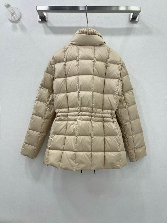 Les doudounes manteau Moncler Femme, ainsi que les Moncler Femme, incarnent un style et un raffinement incomparables.