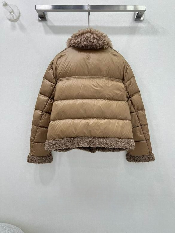 Les doudounes manteau Moncler Femme, ainsi que les Moncler Femme, incarnent un style et un raffinement incomparables. Au meilleur prix