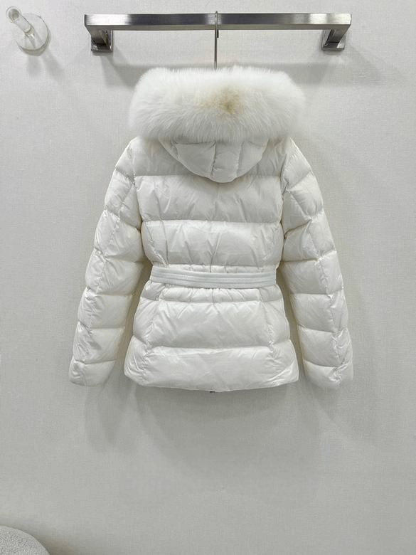 Les doudounes manteau Moncler Femme, ainsi que les Moncler Femme, incarnent un style et un raffinement incomparables. Au meilleur prix