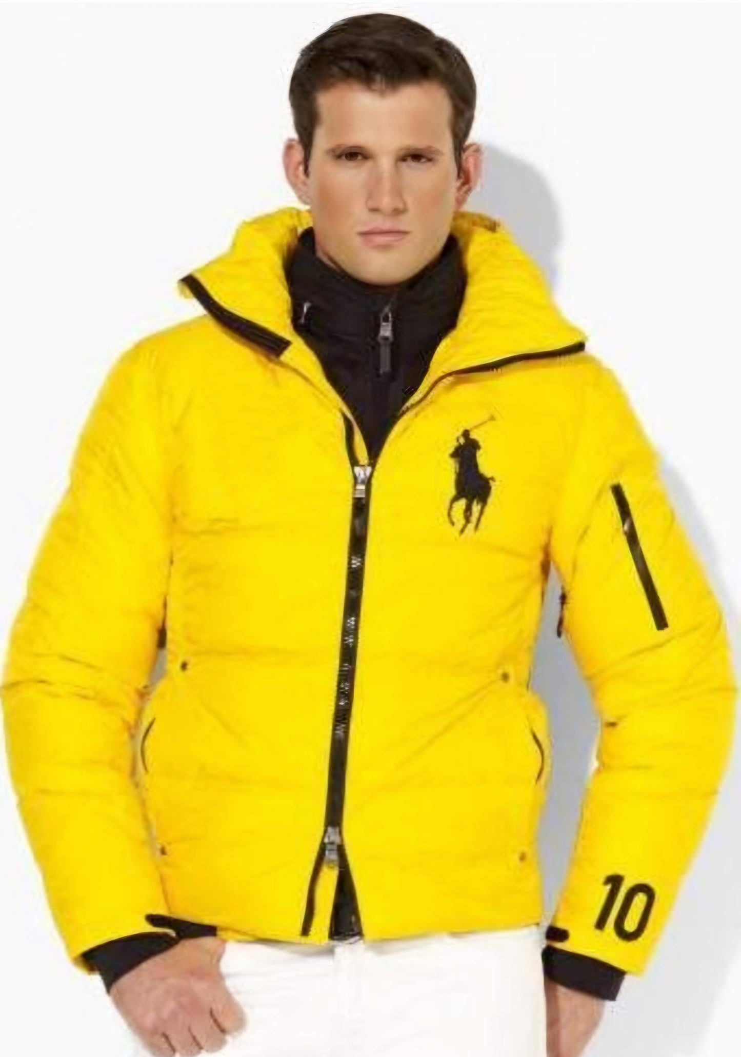 Les doudounes Ralph Lauren offrent une élégance intemporelle et une qualité exceptionnelle. Leur design raffiné et leurs matériaux haut de gamme