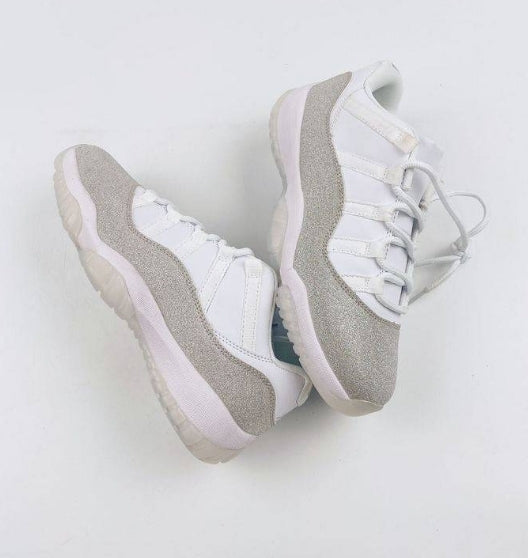 Les Air Jordan 11 Femme permettent de personnaliser votre style tout en bénéficiant d’un confort supérieur.Idéale pour un usage quotidien.