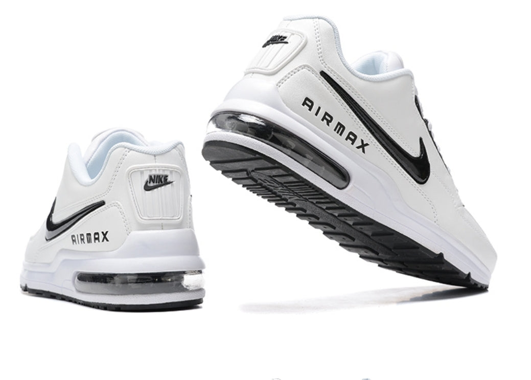 Les baskets Nike Air Max LTD3 allient style et performance de manière exceptionnelle. Leur design moderne et leurs matériaux de haute qualité en font un choix incontournable.