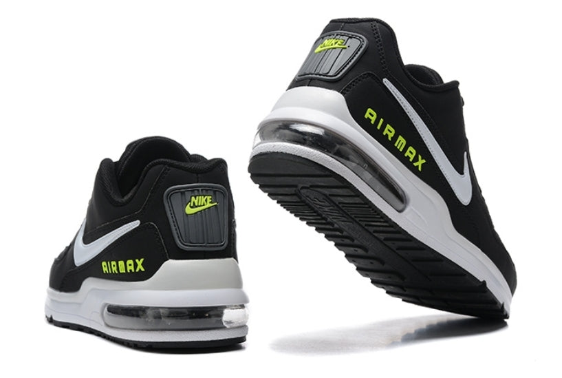 Les baskets Nike Air Max LTD3 allient style et performance de manière exceptionnelle. Leur design moderne et leurs matériaux de haute qualité en font un choix incontournable.