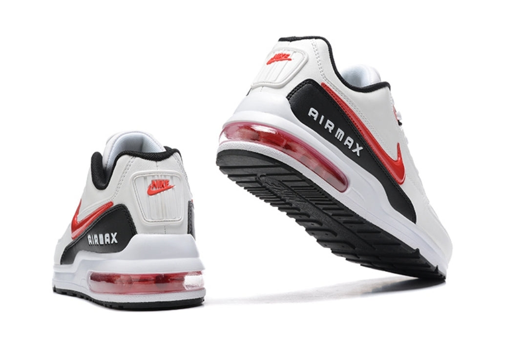 Les baskets Nike Air Max LTD3 allient style et performance de manière exceptionnelle. Leur design moderne et leurs matériaux de haute qualité en font un choix incontournable.