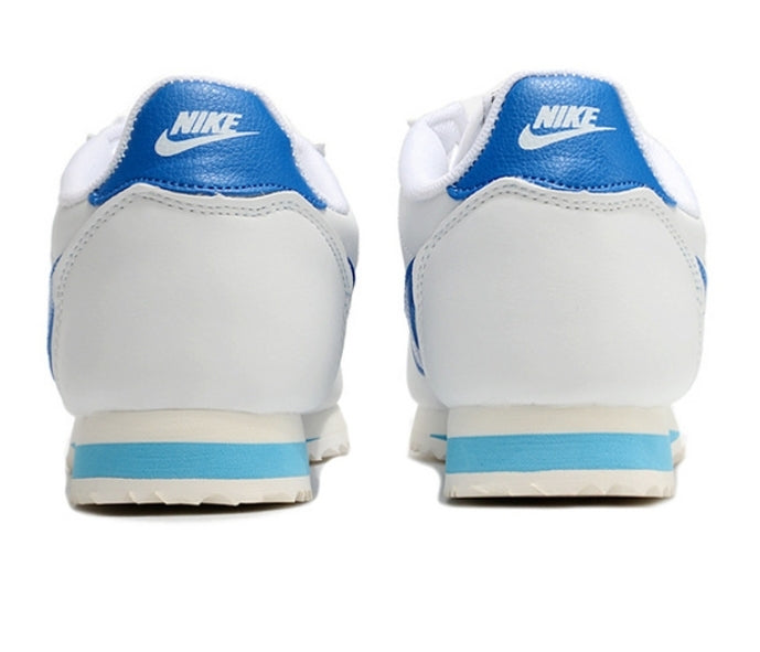 Les baskets Nike Cortez offrent un style intemporel et une silhouette emblématique. Leur design rétro et leurs matériaux de qualité. Pas cher. Le moins cher.