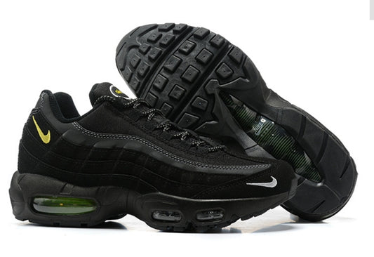 Les baskets Nike Air Max 95 sont synonymes de style emblématique et de confort absolu.  design. Pas cher.moin cher. Retro
