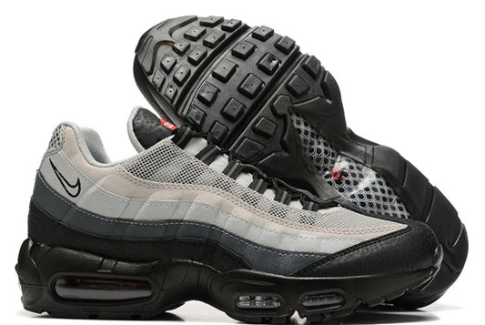 Les baskets Nike Air Max 95 sont synonymes de style emblématique et de confort absolu. Leur design distinctif. Pas cher. Le moins cher.