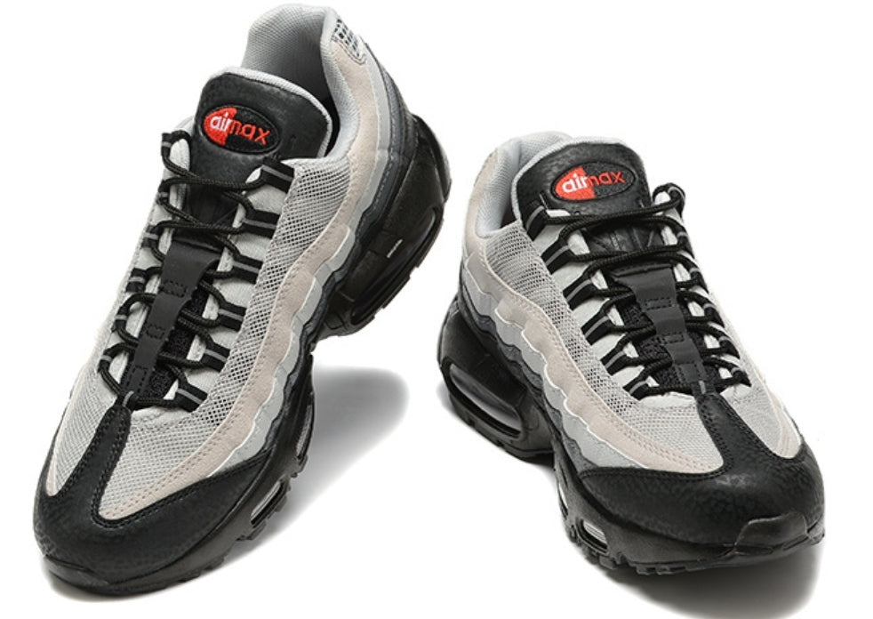 Les baskets Nike Air Max 95 sont synonymes de style emblématique et de confort absolu. Leur design distinctif. Pas cher. Le moins cher.