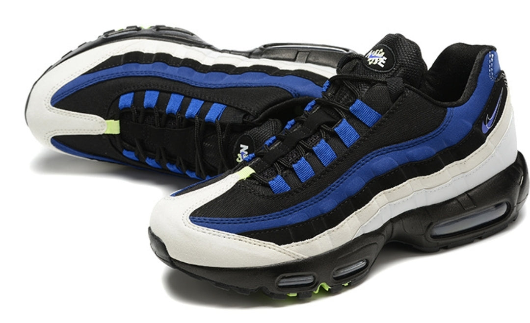 Les baskets Nike Air Max 95 sont synonymes de style emblématique et de confort absolu. Leur design distinctif. Pas cher. Le moins cher.