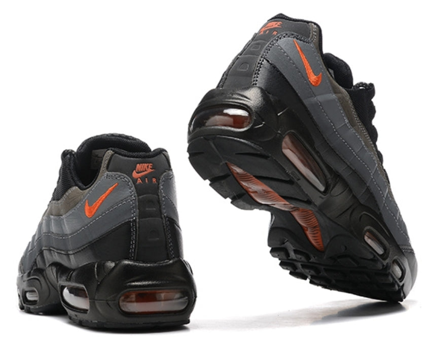 Les baskets Nike Air Max 95 sont synonymes de style emblématique et de confort absolu. Leur design distinctif. Pas cher. Le moins cher.