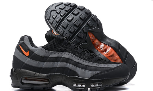 Les baskets Nike Air Max 95 sont synonymes de style emblématique et de confort absolu. Leur design distinctif. Pas cher. Le moins cher.