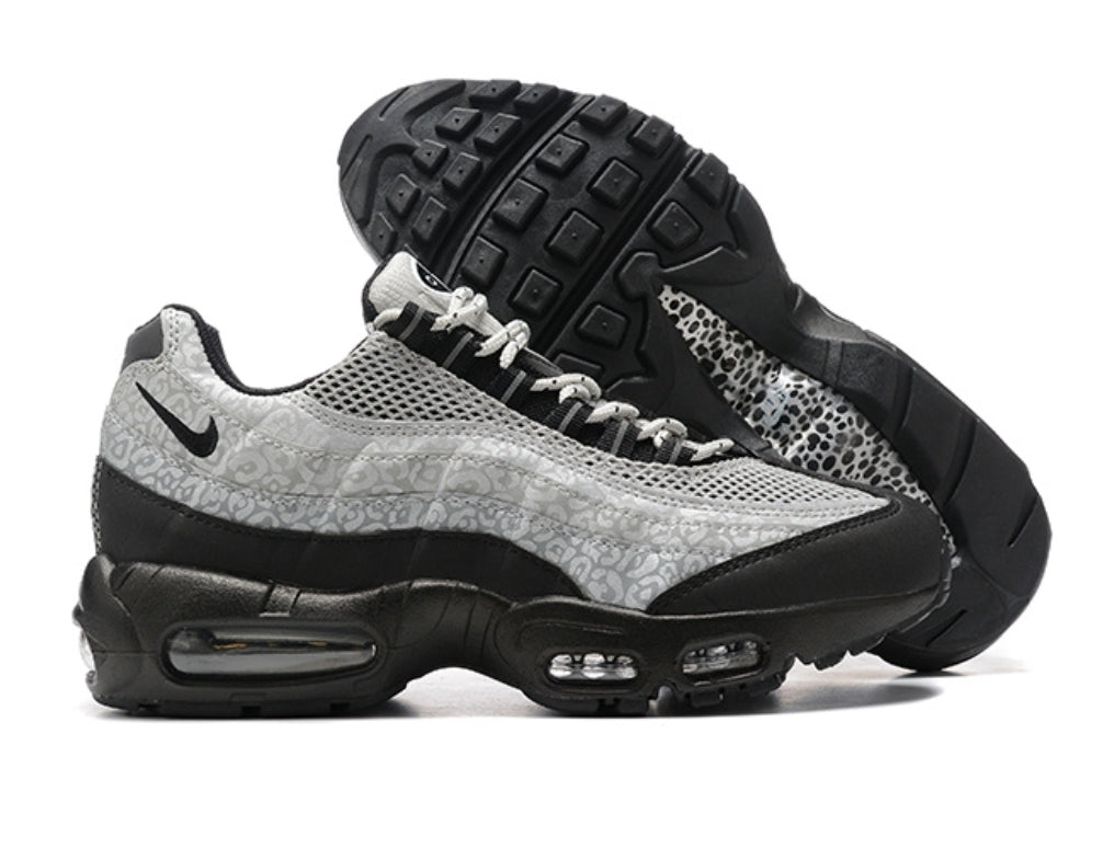Les baskets Nike Air Max 95 sont synonymes de style emblématique et de confort absolu. Leur design distinctif. Pas cher. Le moins cher.
