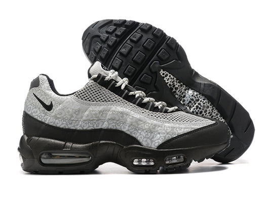Les baskets Nike Air Max 95 sont synonymes de style emblématique et de confort absolu. Leur design distinctif. Pas cher. Le moins cher.