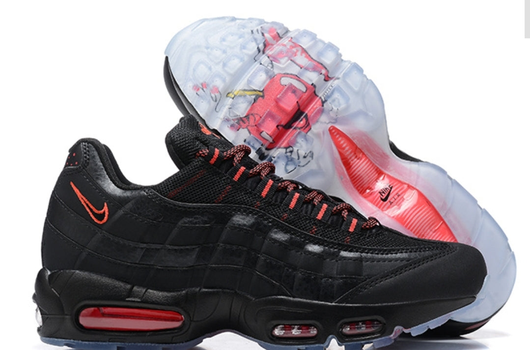 Les baskets Nike Air Max 95 sont synonymes de style emblématique et de confort absolu. Leur design distinctif. Pas cher. Le moins cher.