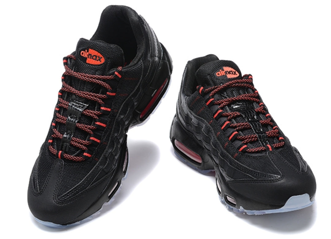 Les baskets Nike Air Max 95 sont synonymes de style emblématique et de confort absolu. Leur design distinctif. Pas cher. Le moins cher.