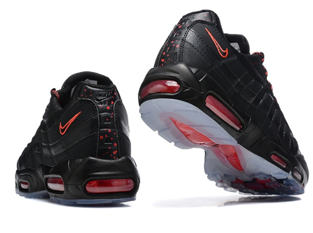 Les baskets Nike Air Max 95 sont synonymes de style emblématique et de confort absolu. Leur design distinctif. Pas cher. Le moins cher.