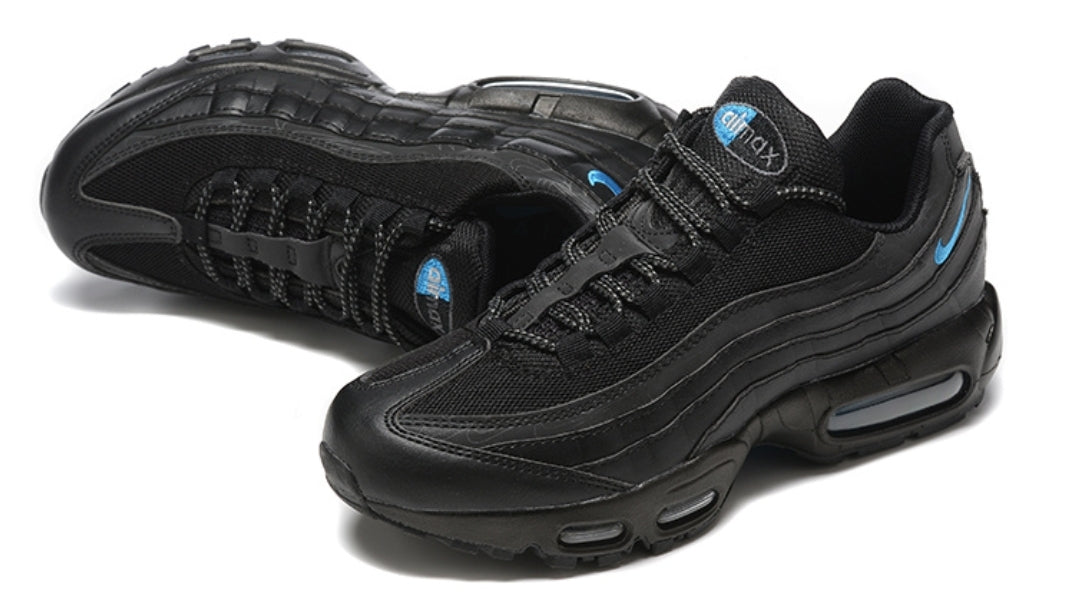 Les baskets Nike Air Max 95 sont synonymes de style emblématique et de confort absolu. Leur design distinctif. Pas cher. Le moins cher.