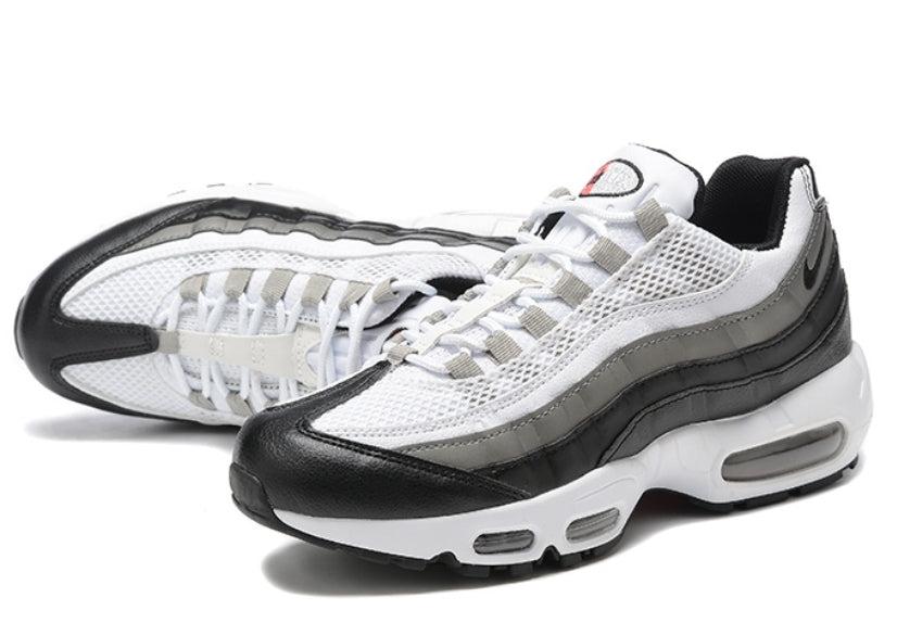 Les baskets Nike Air Max 95 sont synonymes de style emblématique et de confort absolu. Leur design distinctif. Pas cher. Le moins cher.