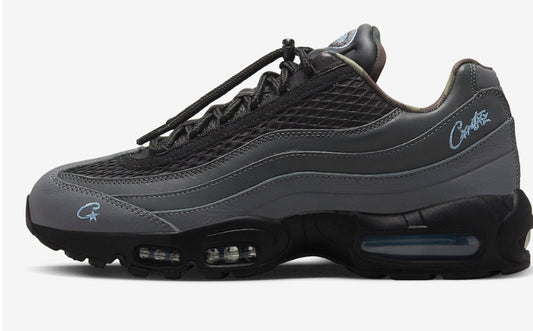 Les baskets Nike Air Max 95 sont synonymes de style emblématique et de confort absolu. Leur design distinctif. Pas cher. Le moins cher.