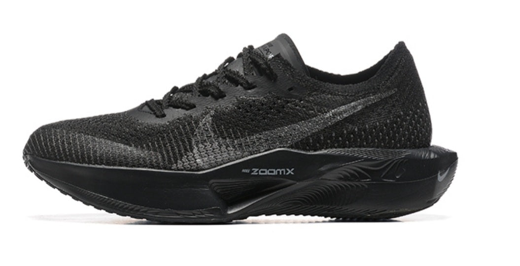 Les baskets Nike Air Zoom combinent style et performance, offrant une expérience unique. Leur design élégant. Pas cher. Le moins Cher.