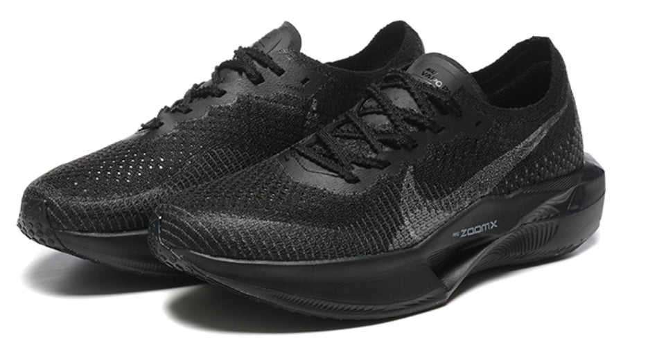 Les baskets Nike Air Zoom combinent style et performance, offrant une expérience unique. Leur design élégant. Pas cher. Le moins Cher.
