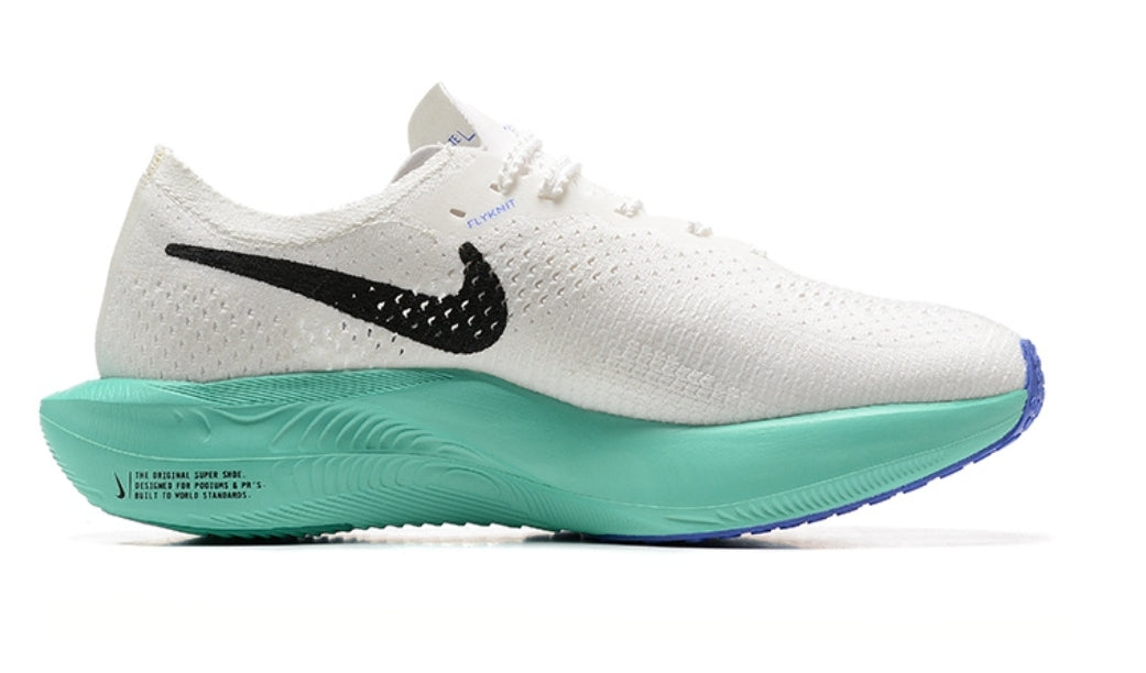 Les baskets Nike Air Zoom combinent style et performance, offrant une expérience unique. Leur design élégant. Pas cher. Le moins Cher.